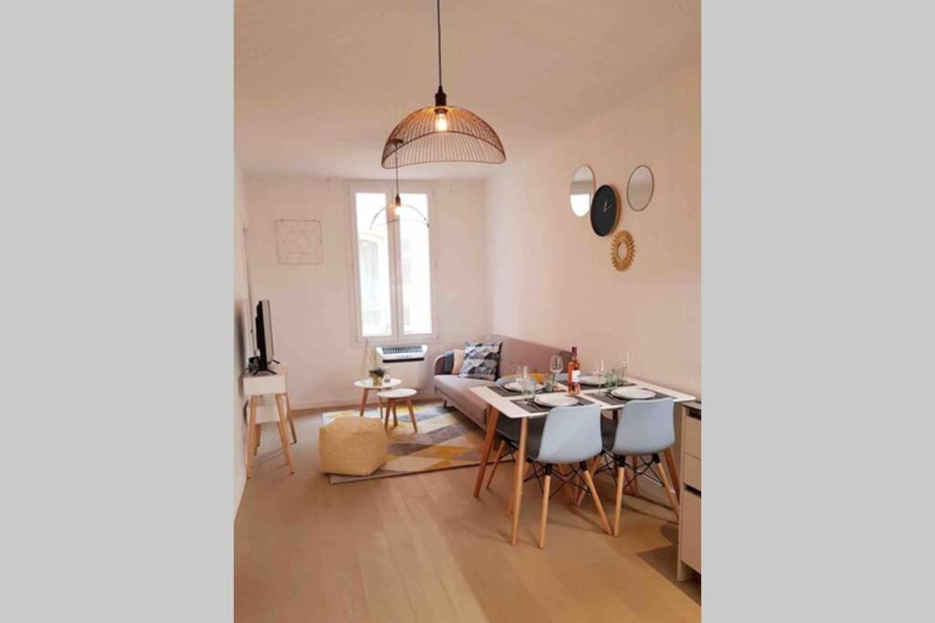 Appartement 2 chambres refait à neuf, climatisé, à 2 min de la mer Niza Exterior foto